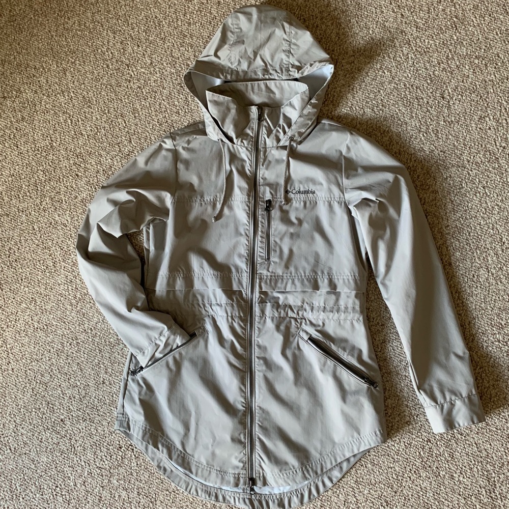Columbia Rain Jacket LIKE NEW